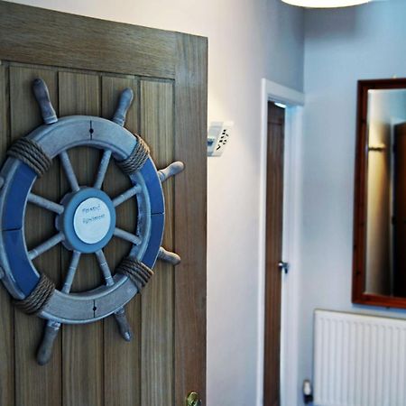 Mermaid Apartment - Sea Front Apartment With Views ساونديرسفوت المظهر الخارجي الصورة